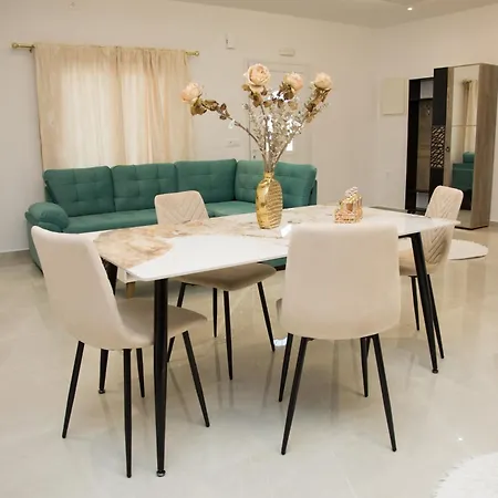 Village Anto Apartment Fira (Santorini)