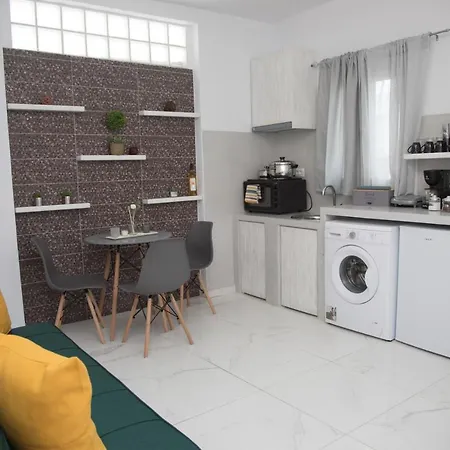 Village Anto 아파트