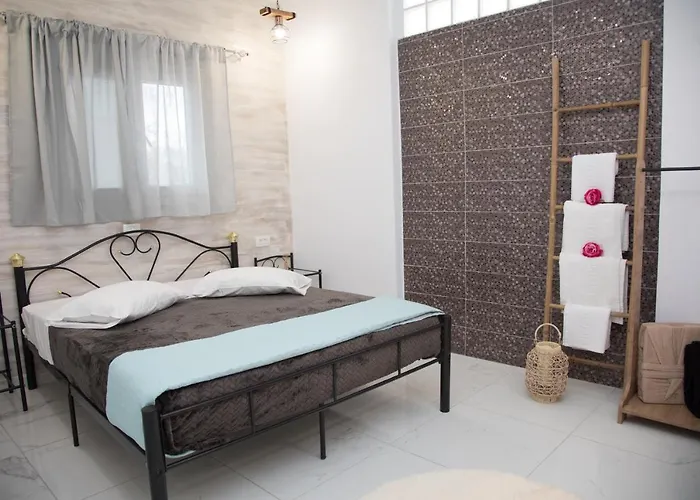 Village Anto * 산토리니